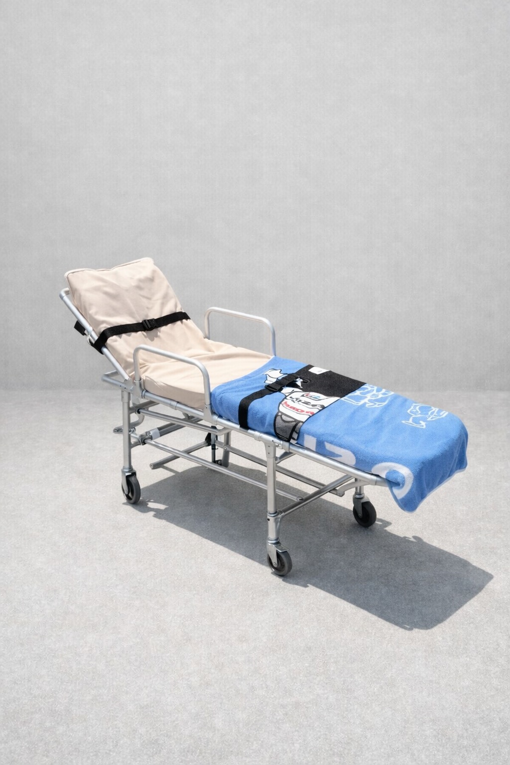 介護タクシーで使用するストレッチャー